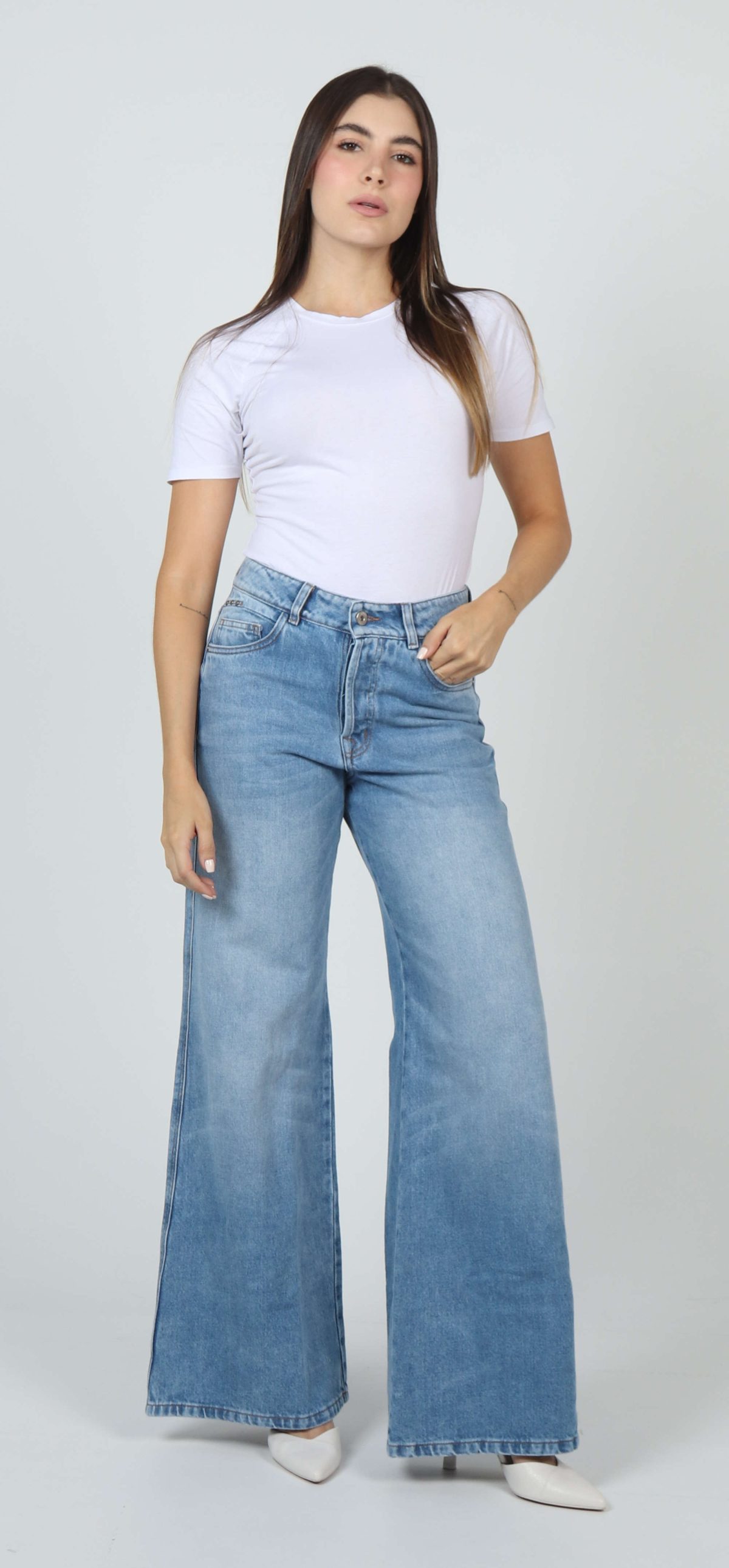 Jean Femenino Wide Leg Fit Esencial de Moda Azul Medio