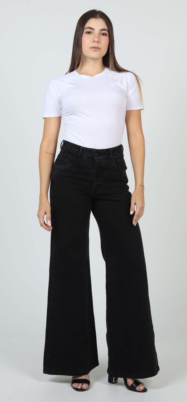Jean Femenino Wide Leg Fit Esencial de Moda Negro