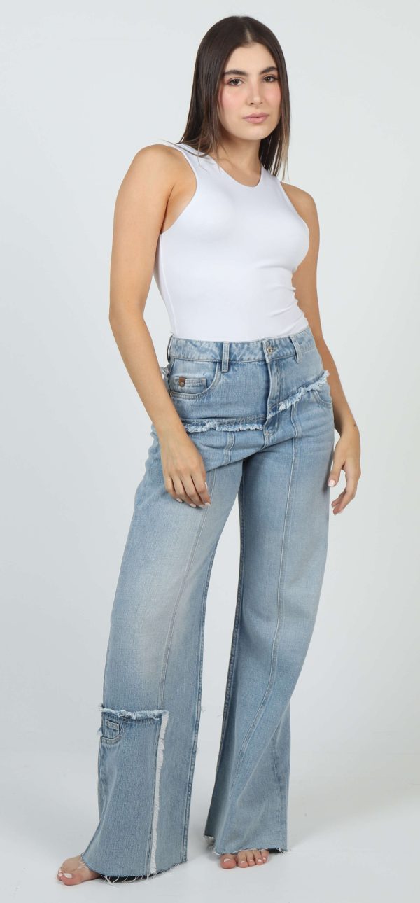 Jean Femenino Wide Leg Fit Corte Diagonal Azul
