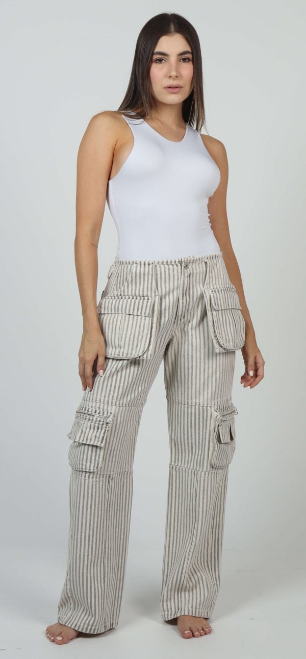Jean Femenino Straight Cargo Fit en Rayas