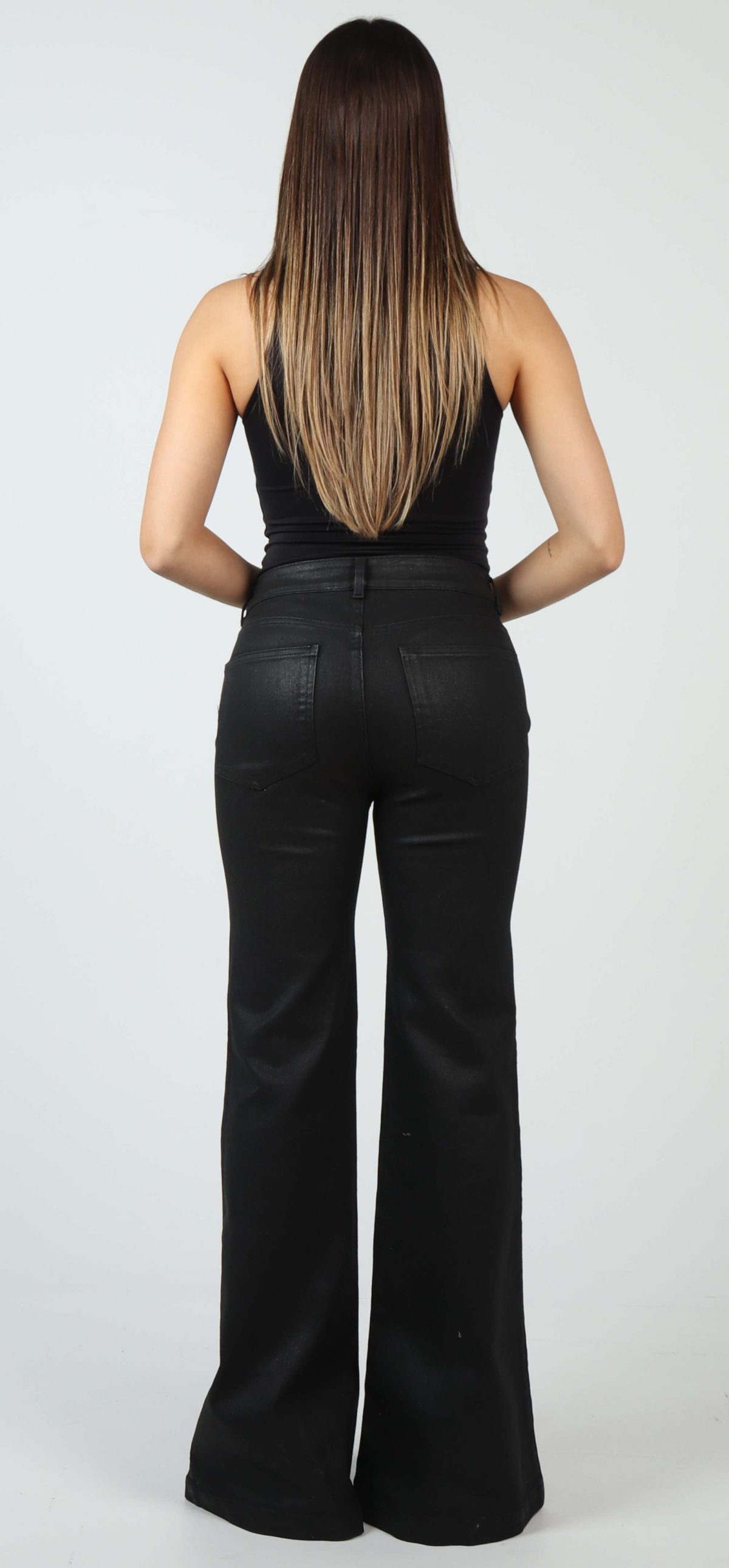 Jean Femenino Flare Fit Efecto Cuero Decorado Negro - Imagen 3