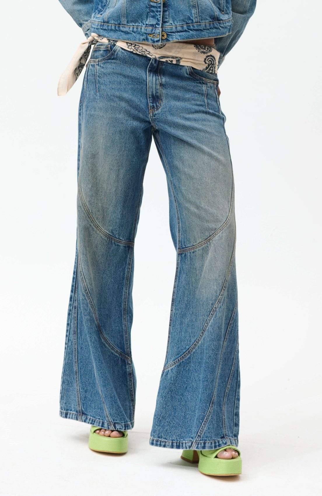 Jean Wide Leg Azul Cortes Hiperboles Azul Medio - Image 4