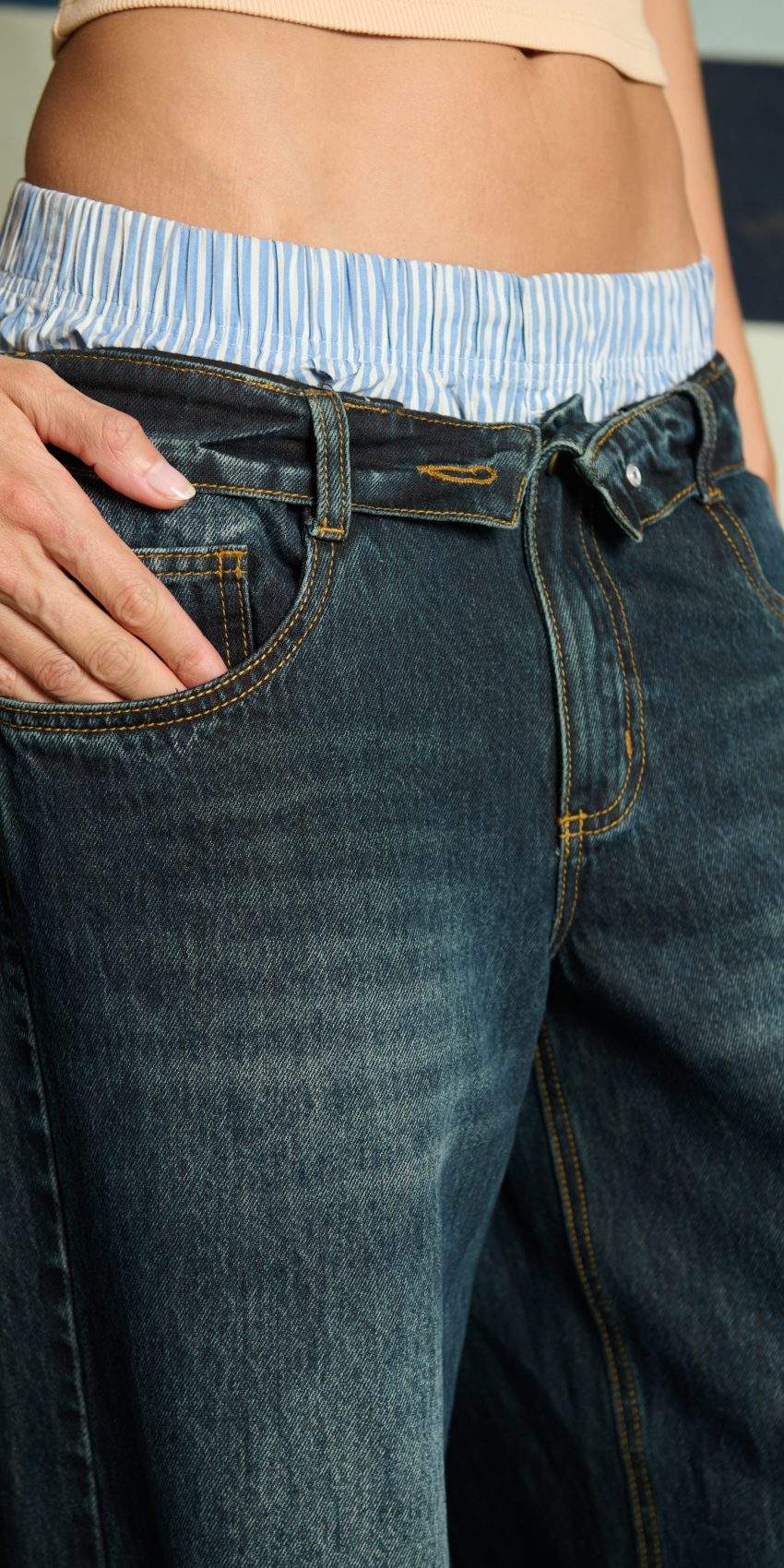Jean Wide Leg Tiro Bajo Pretina Doblada y Spec Tex Azul Oscuro Impacto Moda Femenino - Imagen 3