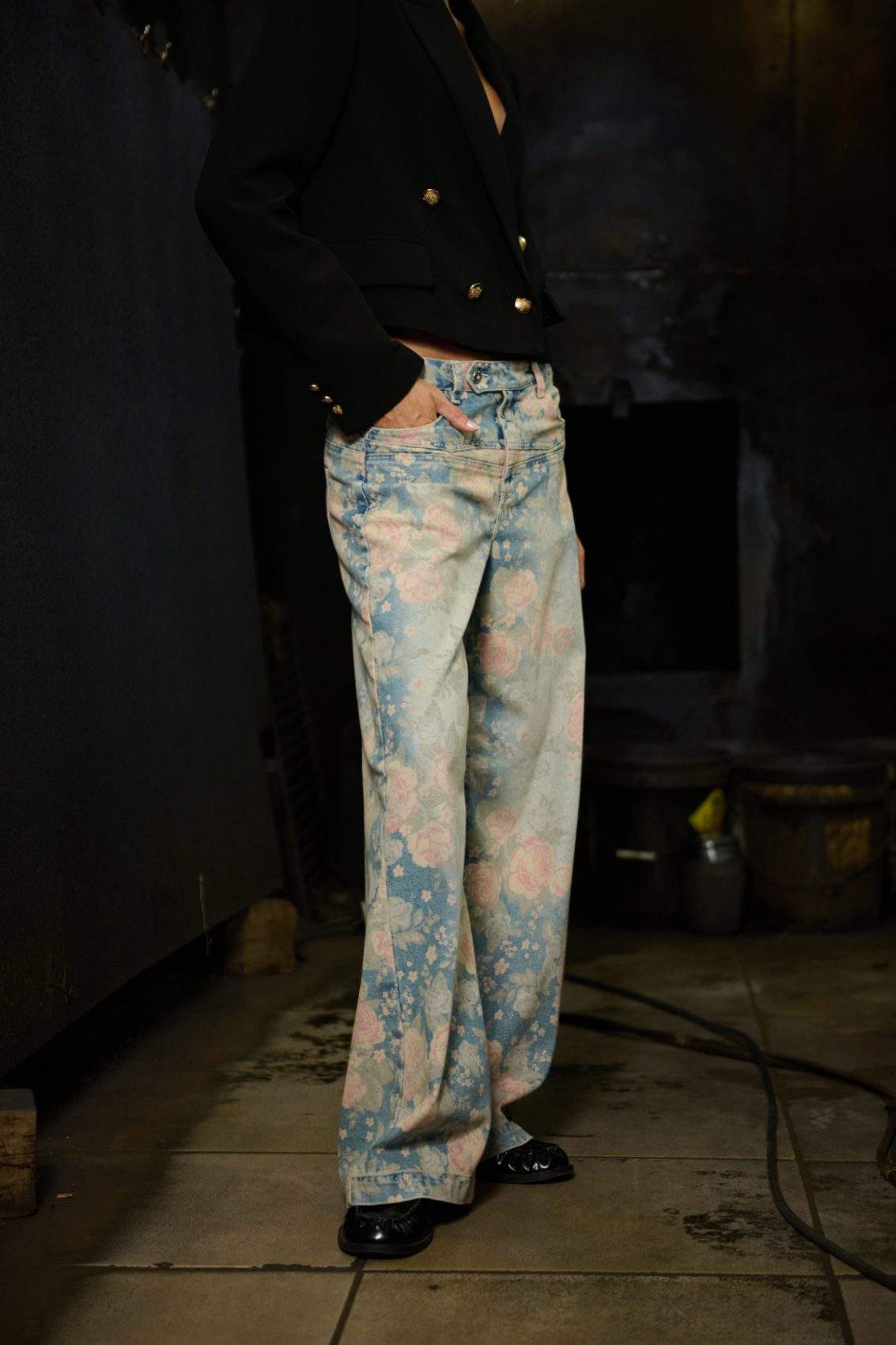 Jean Straight Tiro Medio Azul Medio Flowers Print Femenino Impacto Moda - Image 5